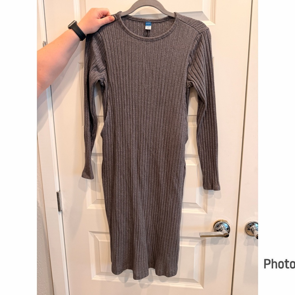 Old Navy Charcoal Long Sleeve Dress